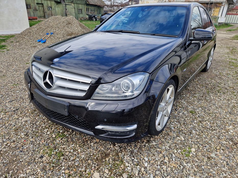 Piese caroserie motor Mercedes C class w204 facelift xenon AMG 2.2 e5