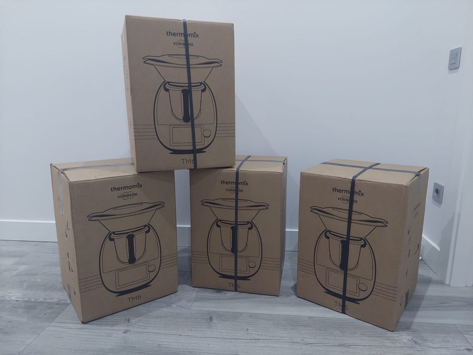 Vând termomix  TM7  nou sigilatilat!   garanție de fabrica