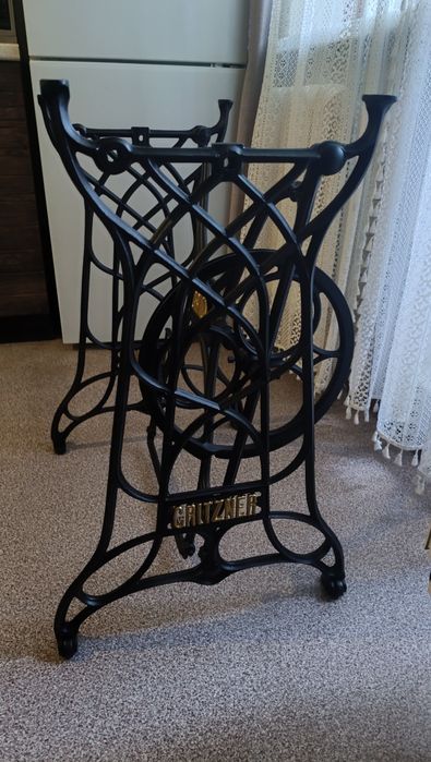 Станина от швейной машинки Gritzner.