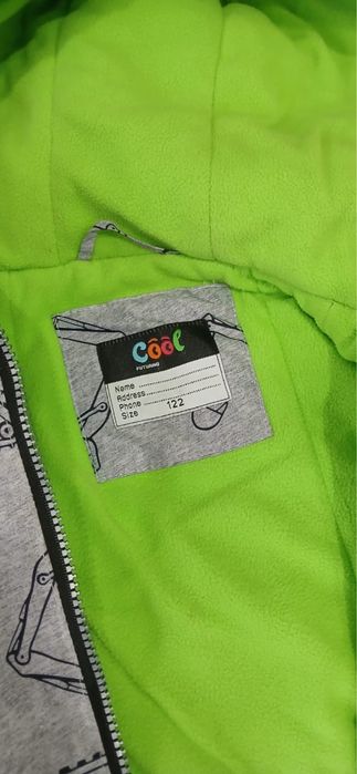 Продам детские куртки
