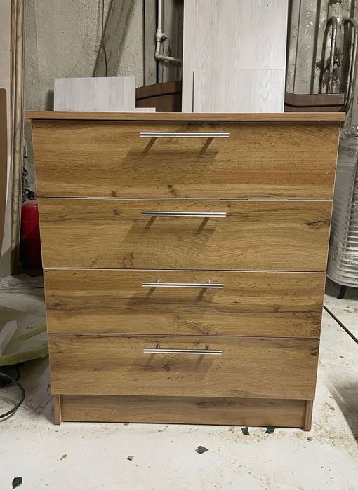 Камод 4 ящиков есть в наличии