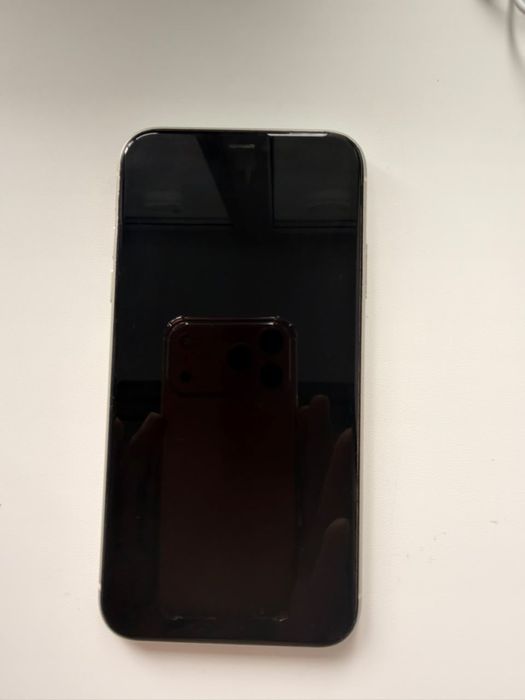 IPhone 11 емкость 74%