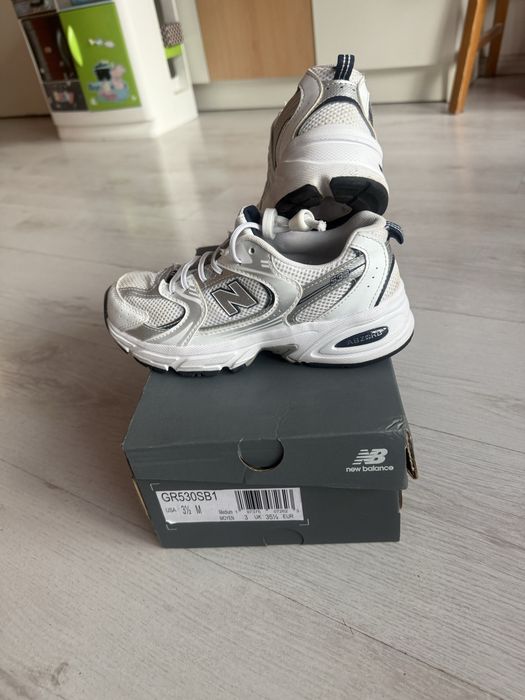 Маратонки new balance