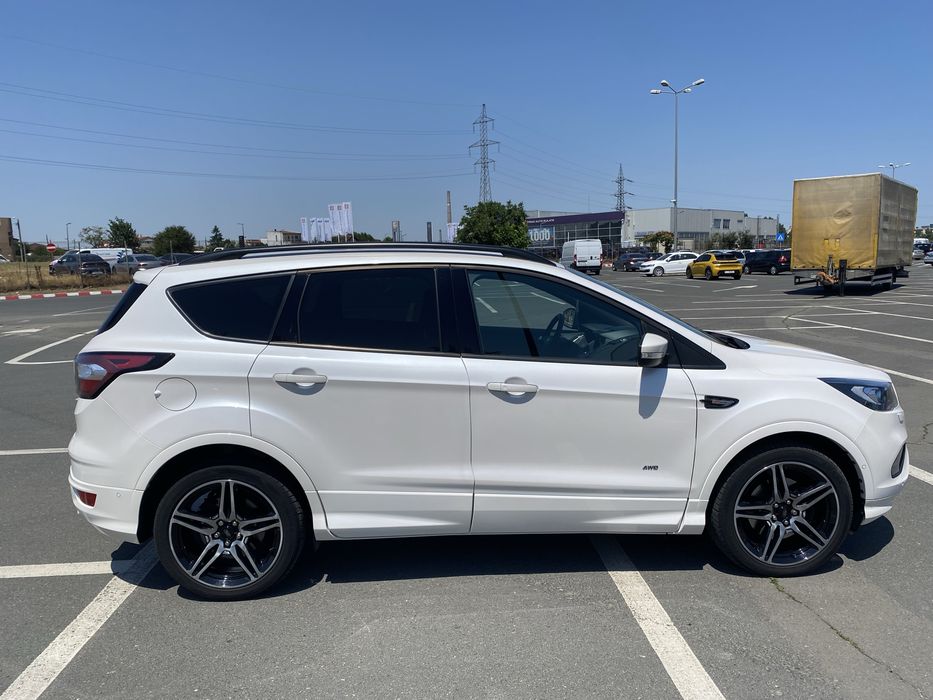FORD KUGA/ST-line/2.0/180/AWD/Poweschift
