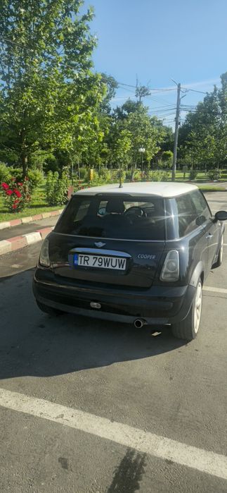 De vanzare Mini Cooper,1.6 benzina,an 2003
