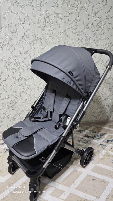 Срочно продам новую коляску