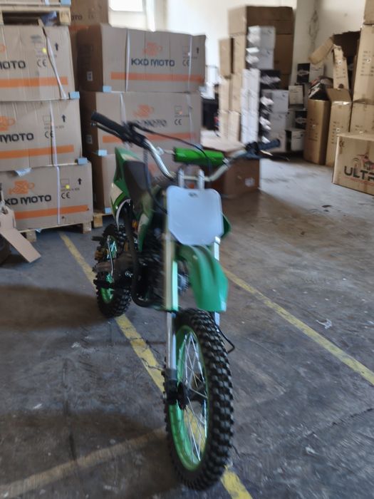 Cross 125cc nou doar că este dintr-un lot mai vechi