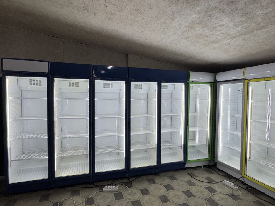 Продам витрины холодильники