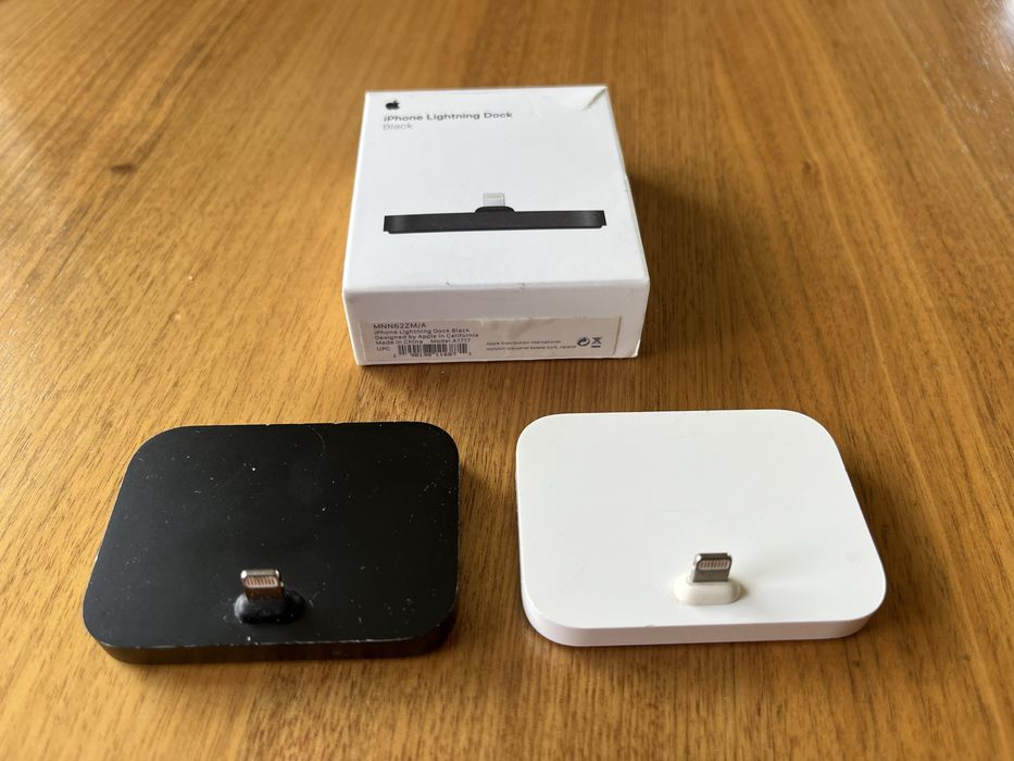Iphone lightning dock apple