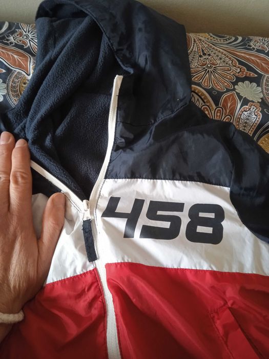 Лот детски дрехи,чорапи в подарък.