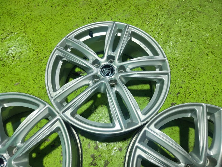 17 5x112 Skoda лети джанти 5х112 шкода