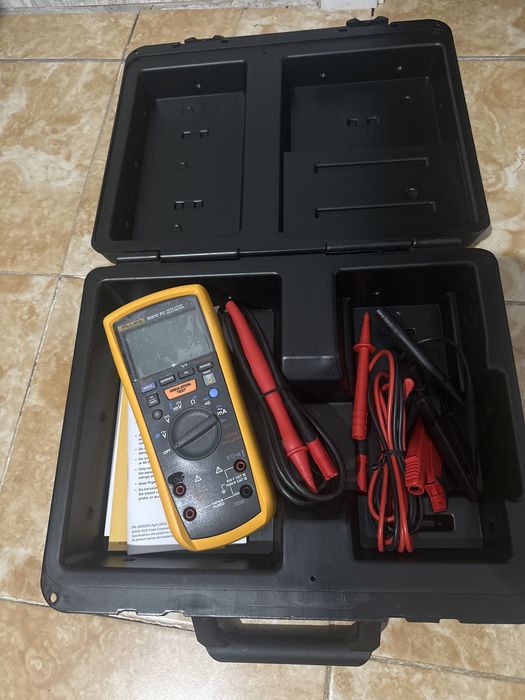 Продам срочна Мультиметор fluke 1587