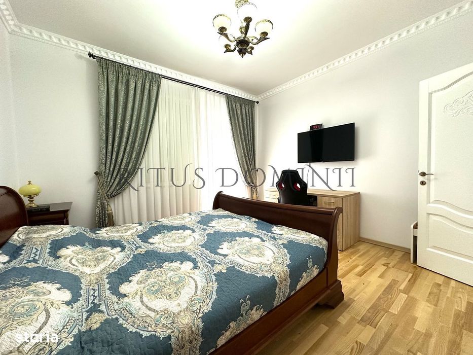 Vilă Spectaculoasă cu Piscină Privată, Dealuri Oradea, 460mp