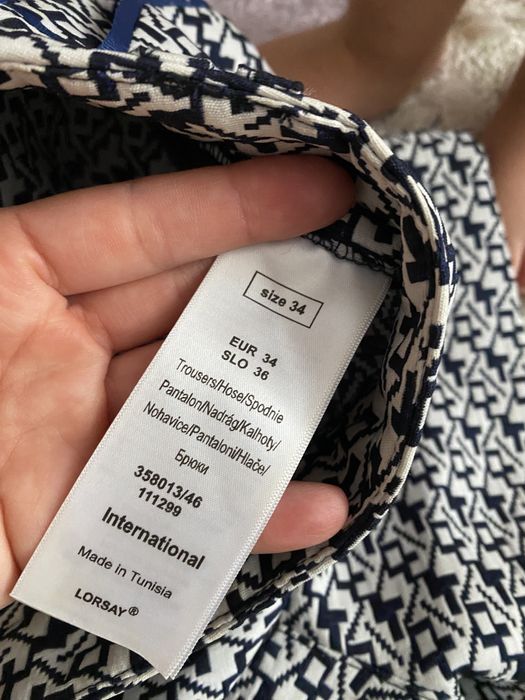 Lot pantalori acurti mar.36