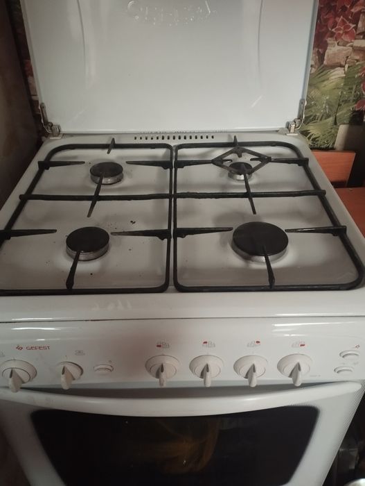 Газ.плита,б/у,в отлич.состоянии