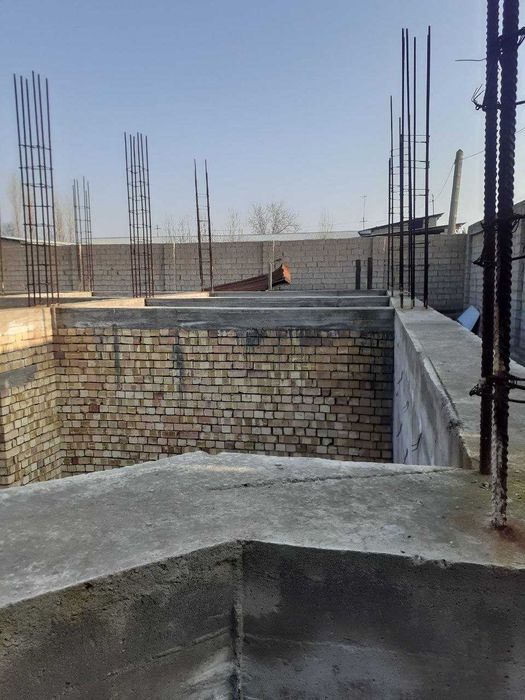 Yangiyol tumanida uy sotiladi