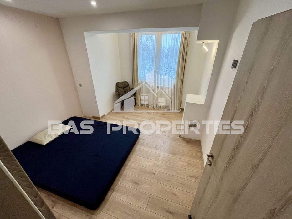 3-стаен в София-Фондови Жилища площ 61