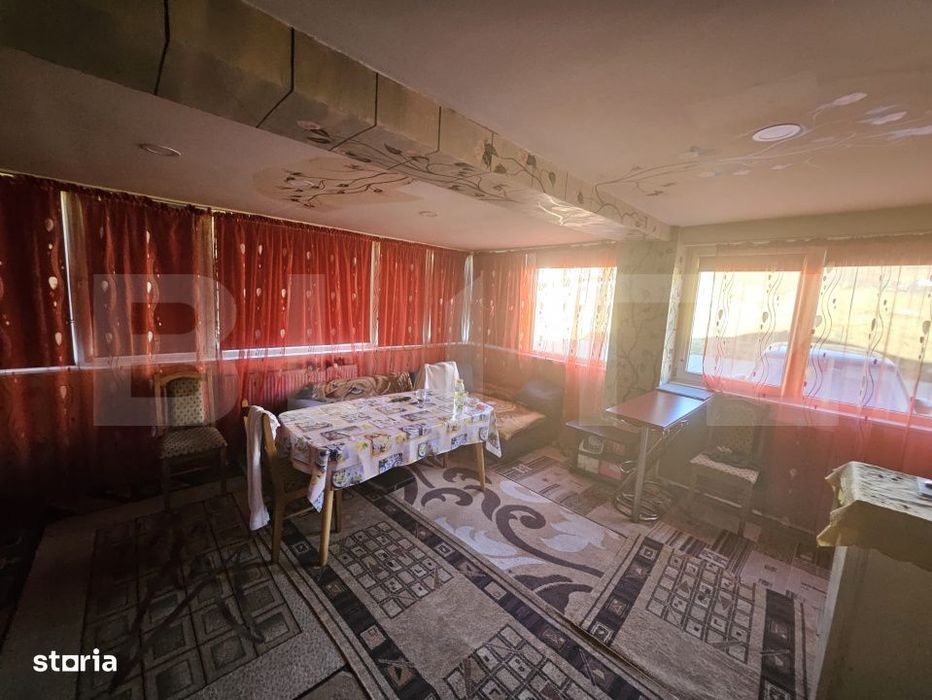 Apartament semidecomandat cu 4 camere, zona Stejarului
