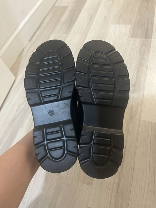Продам туфли для девочек