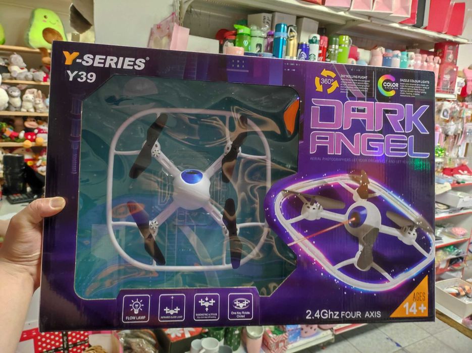 Дрон квадракоптер  игрушки