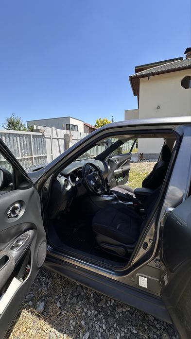 Nissan Juke  F15