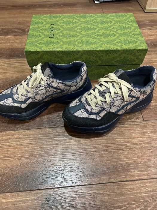 Продавам обувки gucci rython купувани от driplocker.bg