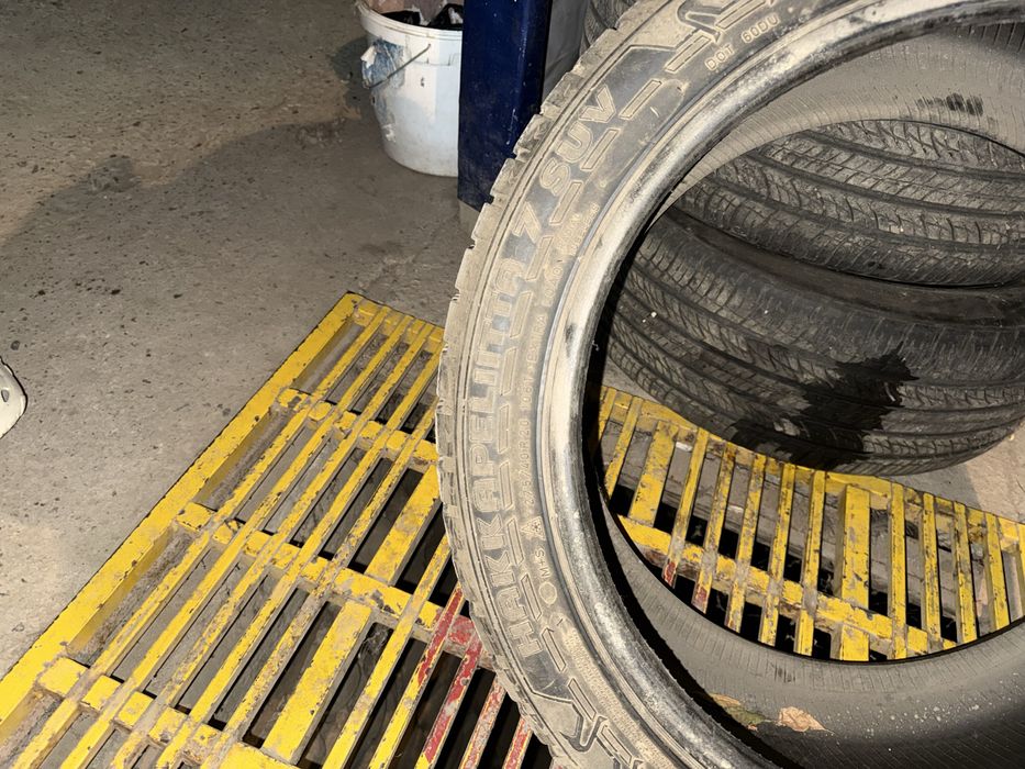 Зимние шины комплект