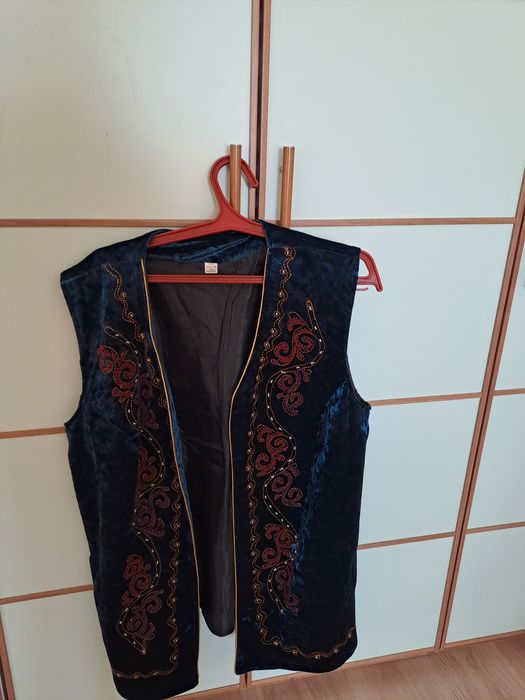 Кажекей 44 по 56 рр,на прокат