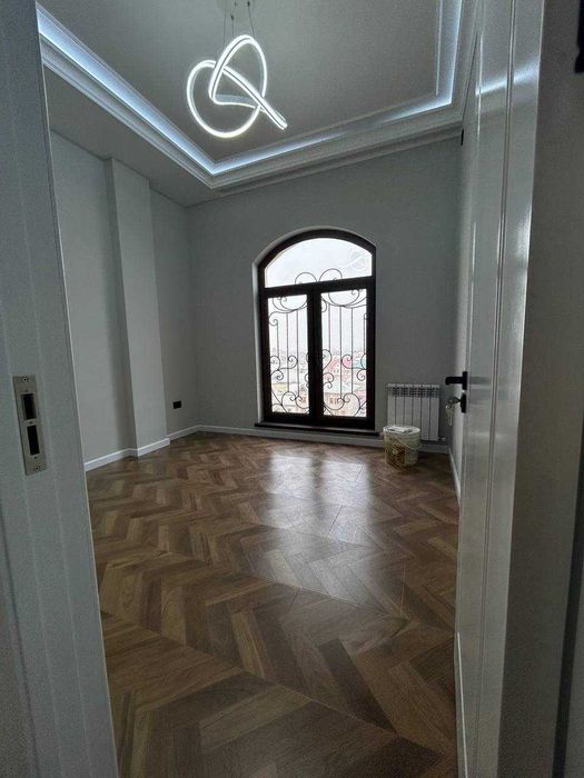 Royal House | 1в2 таъмирланган, Яккасарой маркази`