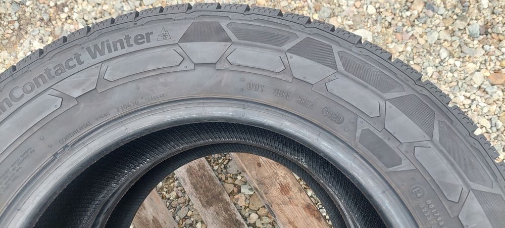 Continental 215 65 R 16 C m+s