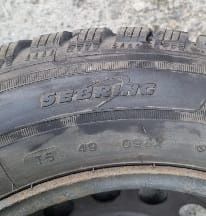 Roți de iarnă cu jante din oțel , în stare buna