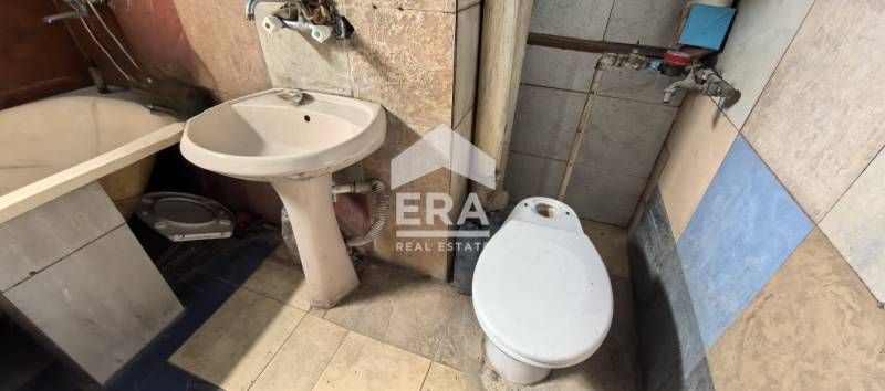 Продава се Четиристаен апартамент в Варна, Автогара - 108 кв.м за 435 €/кв.м - Снимка #9