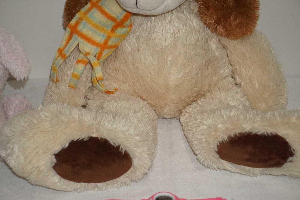 Лот от Плюшени играчки и детски часовник