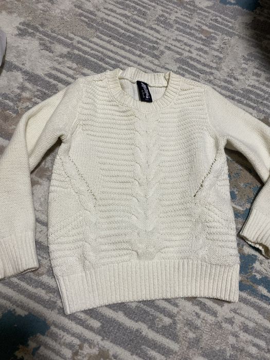 Продам кофточку для девочки