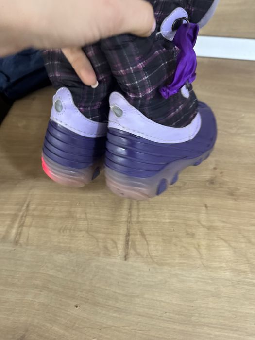 Ghete marime 28 fete