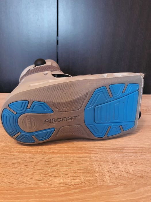 Orteza / Gheata Ortopedica Aircast Airselect short O1ES - marimea