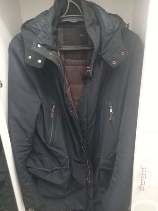 Продается куртка с капюшеном осень-зима-весна
