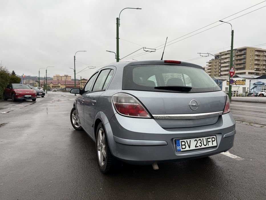 Se vinde Opel Astra H
