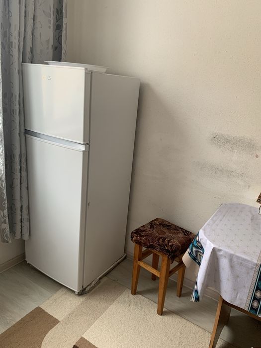 Бесплатно одам холодильник