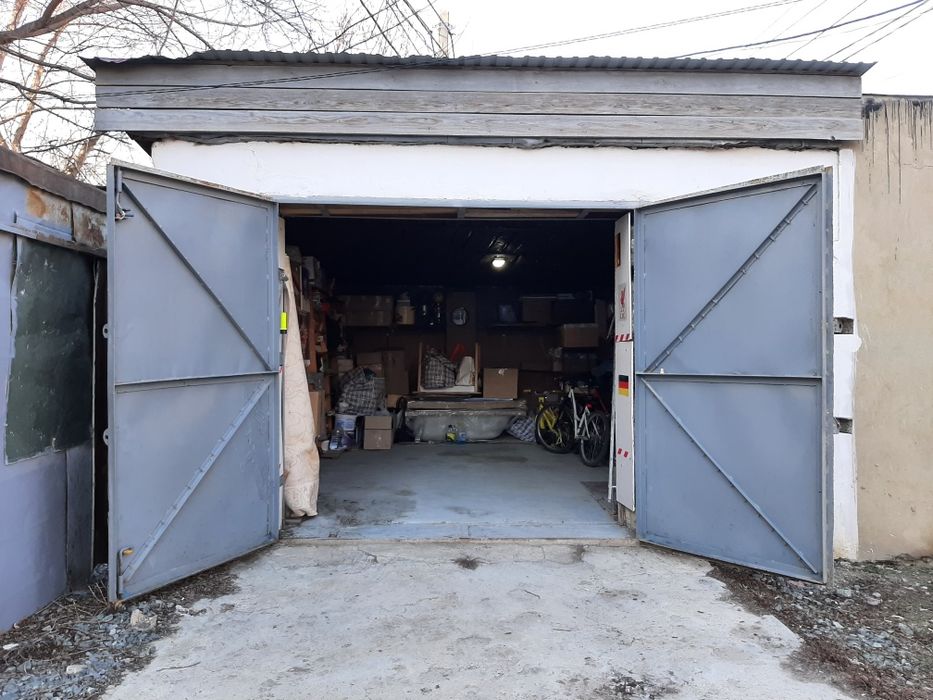 Продам гараж в центре города