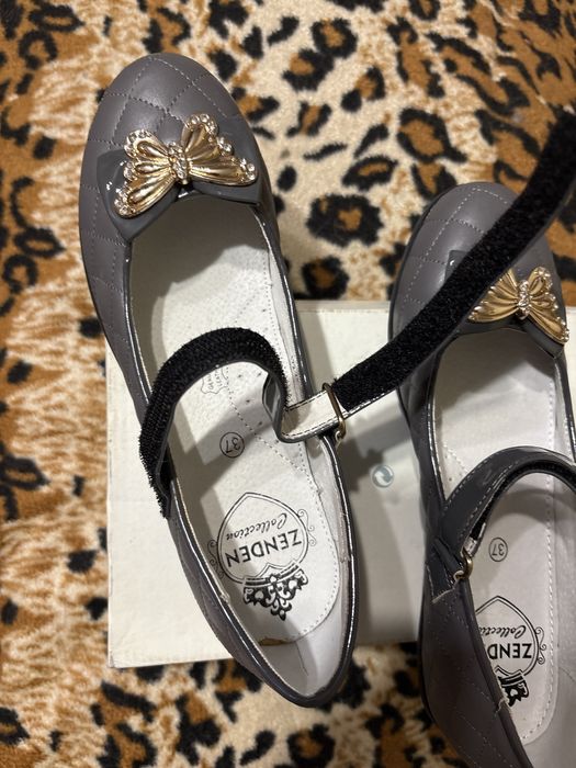 Туфли нарядные серые для девочки