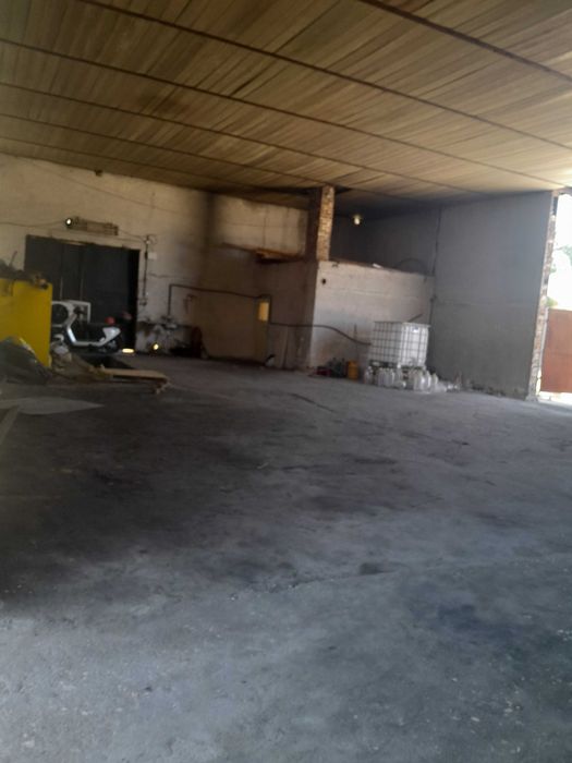 Давам под наем база с асфалтова площадка