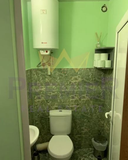 Етаж от къща в Варна-Галата площ 165 цена 190000