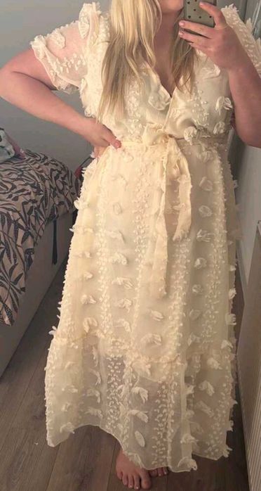 Нова дамска рокля 44 Размер