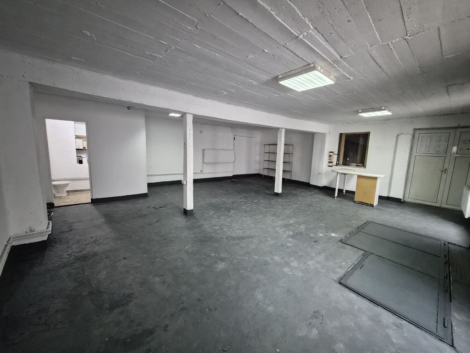 Închiriez Spațiu comercial în zona foarte buna ROMANA 102