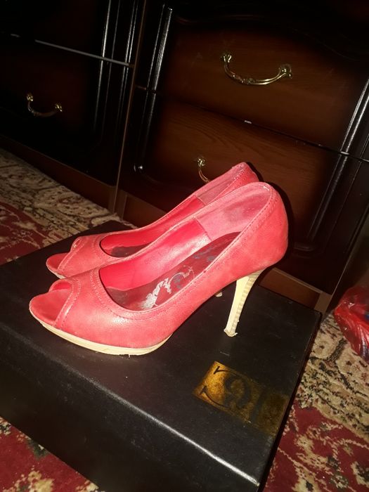 Женское туфли каблук