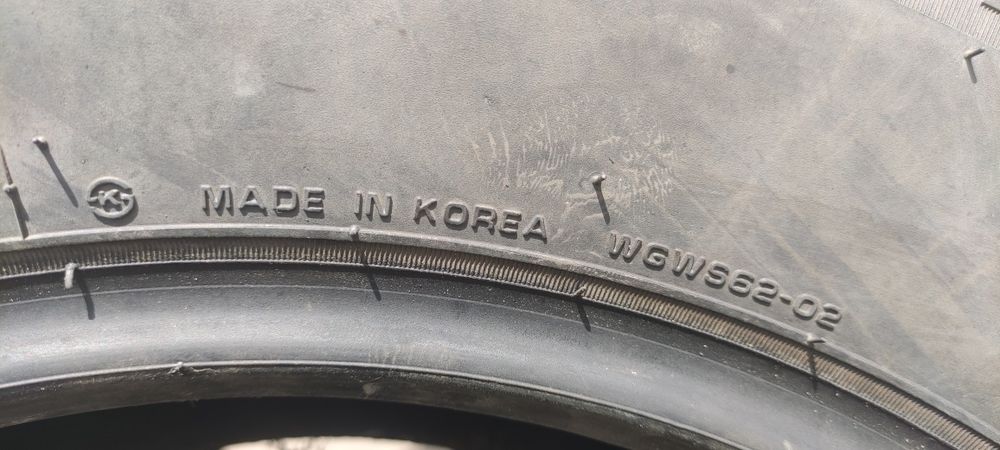 Продам зимние шипованые шины