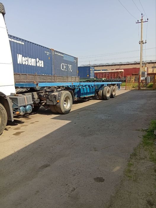 Продаётся  грузовая Вольво контейнеровоз