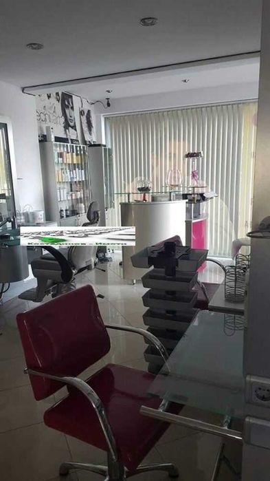 Оборудван фризьорски салон - гр. Пловдив - кв. Тракия!