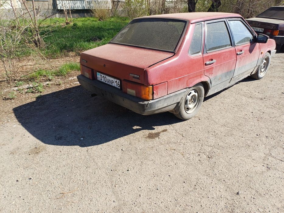 Продам две машины ваз 21099